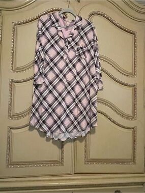 Plaid pink and gray soft flowy sleep shirt with collar and pocket.  2X